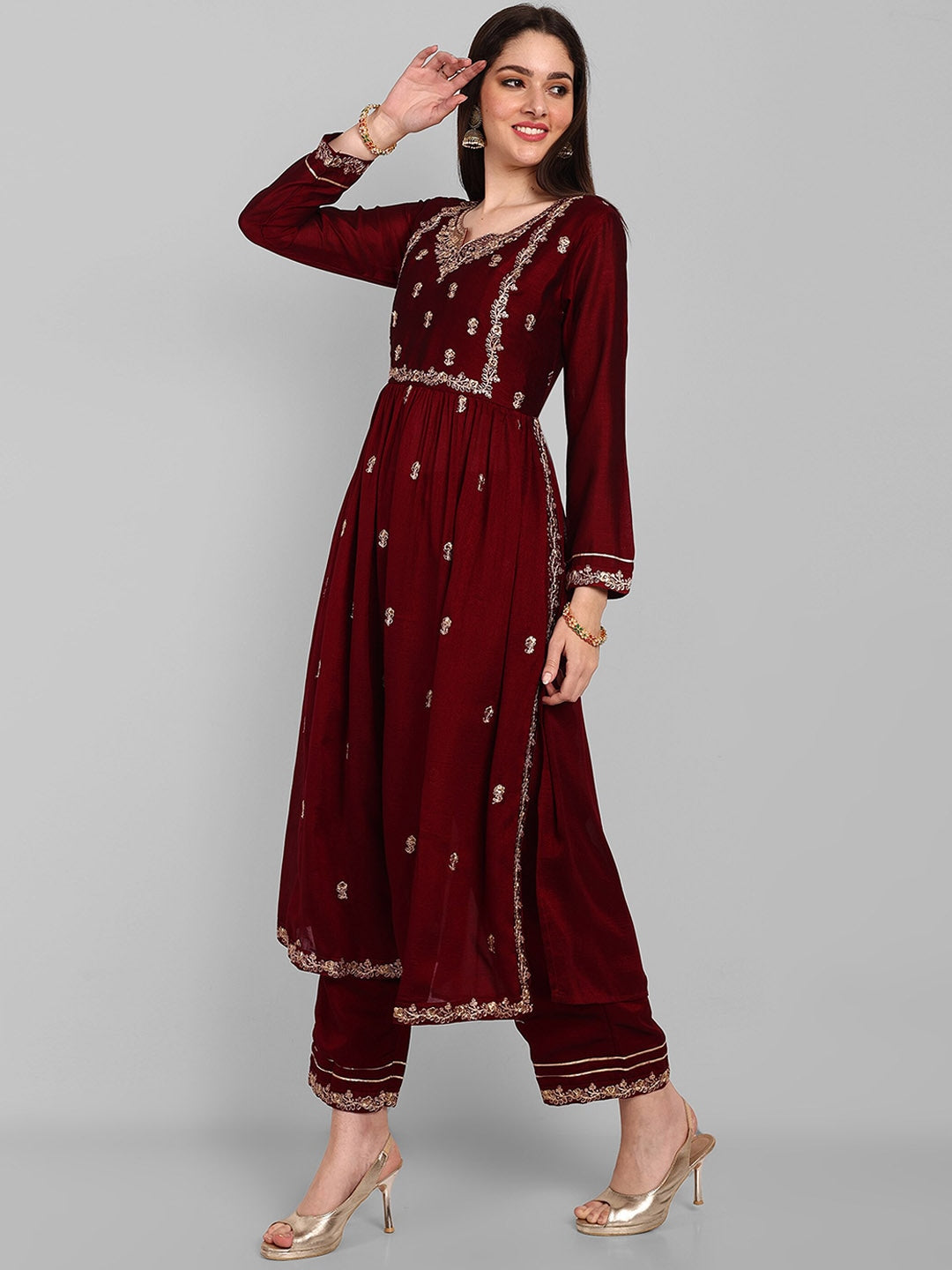 Women Floral Embroidered Regular Thread Work A-Line Kurta With Trousers