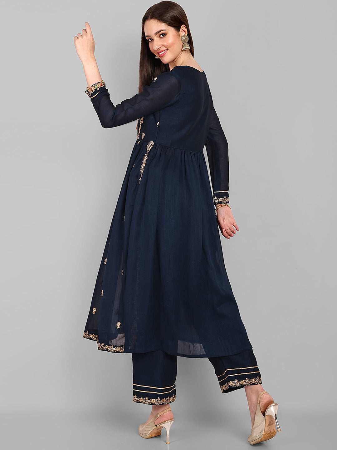 Women Floral Embroidered Regular Thread Work A-Line Kurta With Trousers