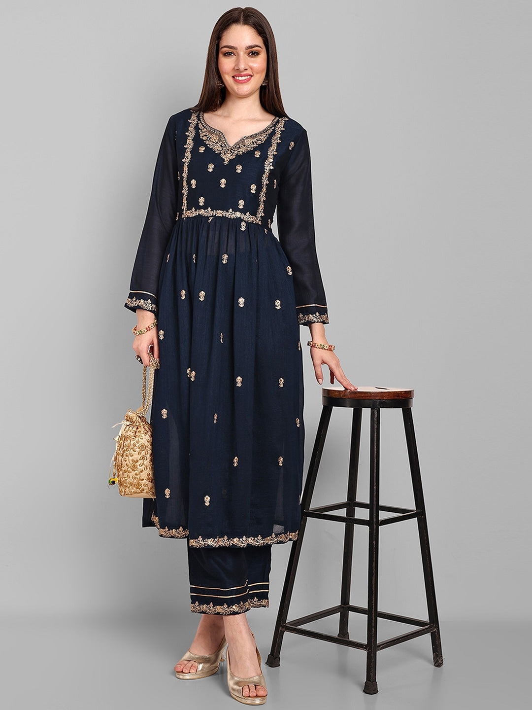 Women Floral Embroidered Regular Thread Work A-Line Kurta With Trousers