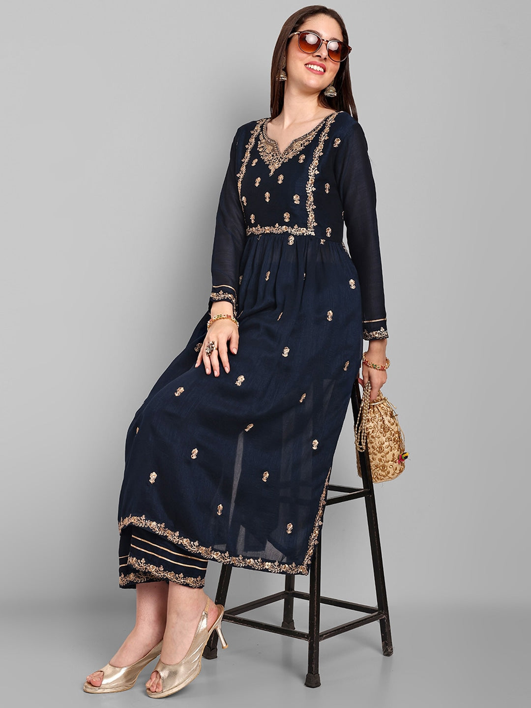 Women Floral Embroidered Regular Thread Work A-Line Kurta With Trousers